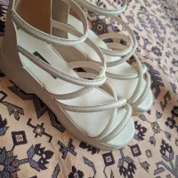 کفش نو و تمیز