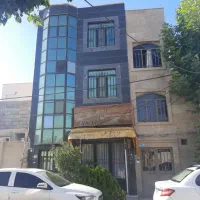 فروش آپارتمان 3 طبقه با مغازه