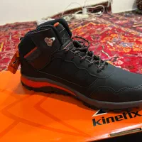 کفش|کیف، کفش، کمربند|خسروشاه, |دیوار