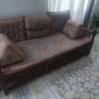 تخت سنتی با شاهنشین