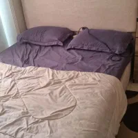 تخت به همراه تشک
