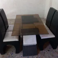 میز چوبی