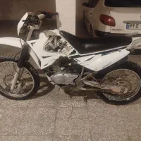 موتور سیکلت روان مدل ۸۹تمیز آماده انتقال پلاک