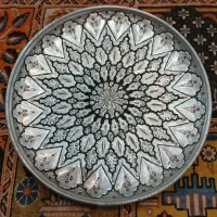 سایز بزرگ .نقش و نگار عالی قلم زده  قطر  ۳۰ سانت