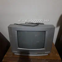 مانیتور کامپیوتر سالم