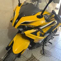 پالس ار اس Rs200