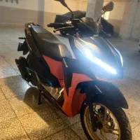 طرح کلیک ۱۵۰ مشکی طلایی مدل ۱۴۰۰