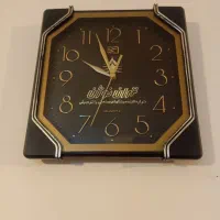 ساعت دیواری