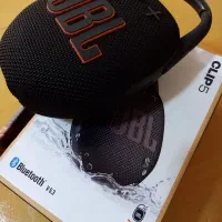 اسپیکر همراه بلوتوث JBL