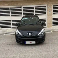 ۲۰۷ فول ارتقاع یافته سقف شیشه ایی