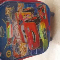 کیف مدرسه ای|کیف، کفش، کمربند|صدرا-فارس, فاز ۱|دیوار