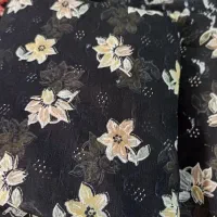 پارچه چادری و پیرهنی