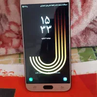 سامسونگ J7 pro و گوشی نوکیا عتیقه