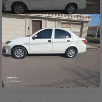 ساینا مدل ۴۰۰