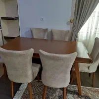 میز نهارخوری ۶نفره در حد نو