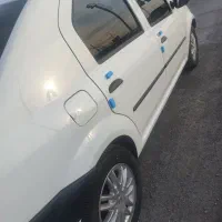 ال۹۰E2همه چی فابریک