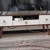 میز تی وی و آینه کنسول