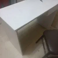 میز کار یا تحریر در حد نو