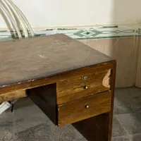 میز اداری و تحریر