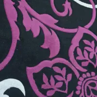 قالیچه ۴ متری کاملا سالم.