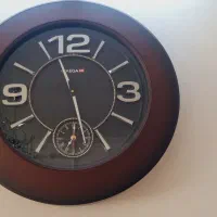 ساعت سالم سالم و یه سال کار کرده