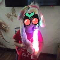 کلاه پمپی چراغ دار|کفش و لباس بچه|آستانه اشرفیه, |دیوار