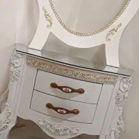 آیینه و میز تمیز