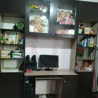 میزکامپیوتر و ویترین