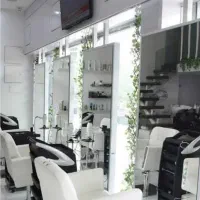 استخدام نیرو در سالن زیبایی