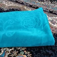 پتوی نرمینه در حد نو فقط مهمان استفاده کرده|رختخواب، بالش، پتو|دزفول, |دیوار