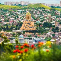 تور زمینی رفت و برگشت همه روزه به تفلیس (گرجستان)