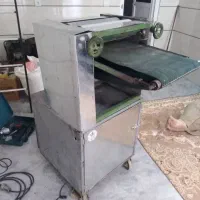 فروش خمیر پهن کن (شاطر برقی) و تنور گازی سالم|ماشینآلات صنعتی|شیراز, غدیر جنوبی|دیوار