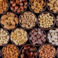 پخش عمده آجیل و خشکبار تخمه دورسفید تخمه کدو کشمش