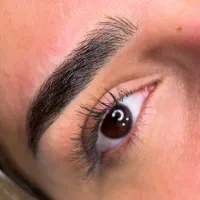 کلینیک تخصصی آرایش دائم و میکروبلیدینگ|خدمات آرایشگری و زیبایی|اندیشه, اندیشه فاز ۱|دیوار