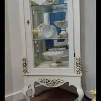 بوفه مرتب و تمیز