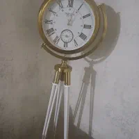 ساعت ایستاده.