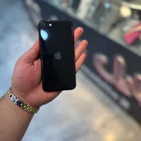 آیفون se 2020 در حد با مهلت تست