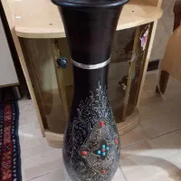 کمد و گلدون فروشی