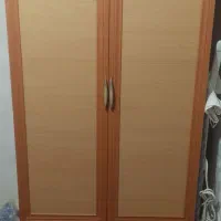 کمد ایستاده