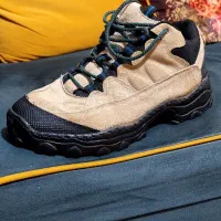 کفش کوهنوردی|کیف، کفش، کمربند|کازرون, |دیوار