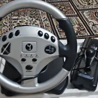 کنسول فرمان بازی کامپیوتری سالم