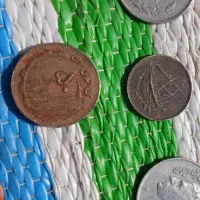 سکه قدیمی بهمراه جمهوری