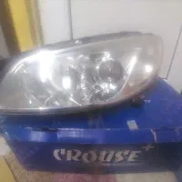 چراغ جلو رانا کروز چپ و پژو۲۰۷ راست