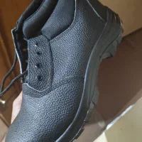 کفش ایمنی|کیف، کفش، کمربند|شهرکرد, |دیوار