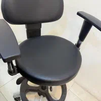 میز و صندلی کاری اداری