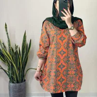 وسط کار خانم