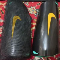 کفش ورزشی فوتبال|تجهیزات ورزشی|برازجان, |دیوار