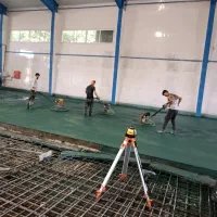 بتن ریزی و کفسازی با ماله پروانه