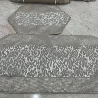 شش عدد کوسن و رومیزی مبل طلایی پلنگی|مبلمان خانگی و میز عسلی|تهران, صادقیه|دیوار