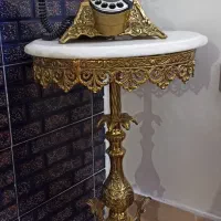 میز تلفن برنز به همراه تلفن برنز